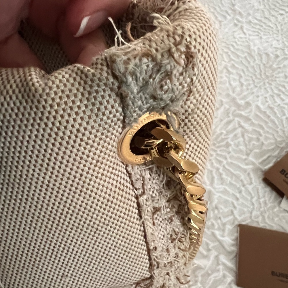 Authentic BURBERRY Shoulder Bag - Picture 11 of 16
